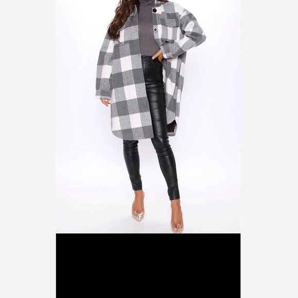 Fashion nova oversized gray and white coat size small - Picture 3 of 9